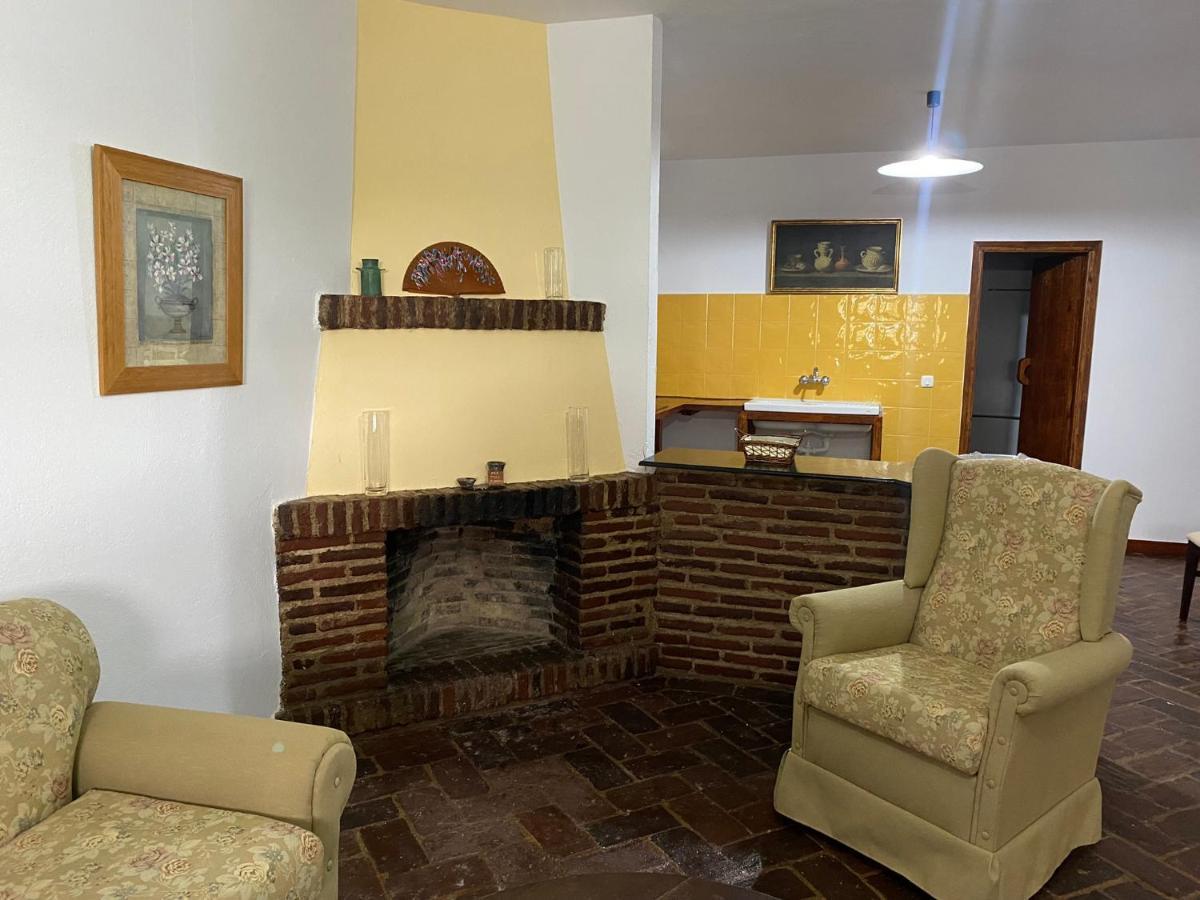 Almendral Casas Rurales Monasterio De Rocamador מראה חיצוני תמונה