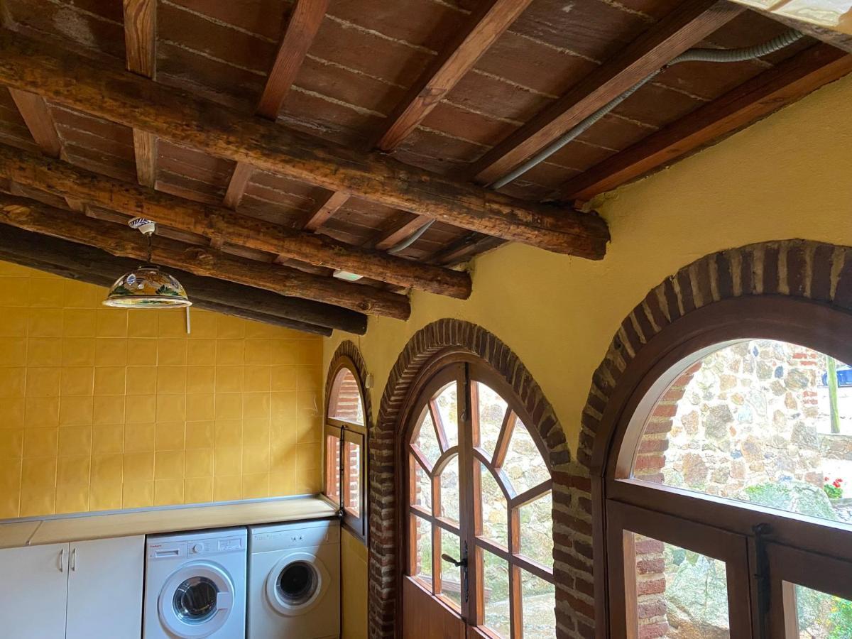 Almendral Casas Rurales Monasterio De Rocamador מראה חיצוני תמונה