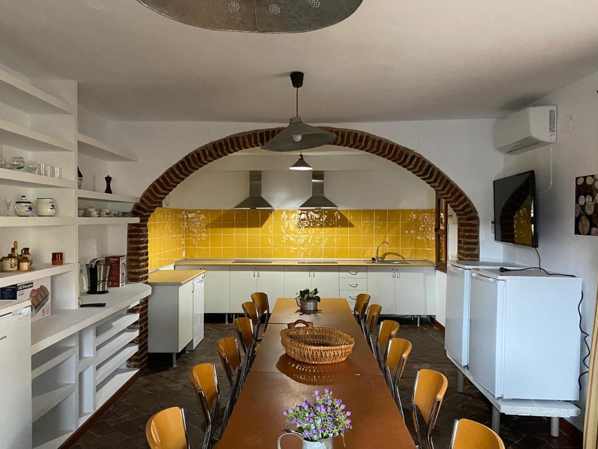 Almendral Casas Rurales Monasterio De Rocamador מראה חיצוני תמונה