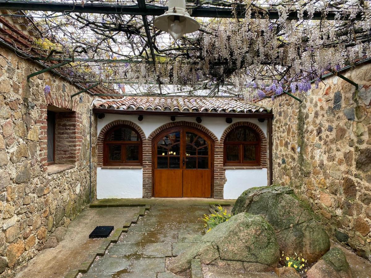 Almendral Casas Rurales Monasterio De Rocamador מראה חיצוני תמונה