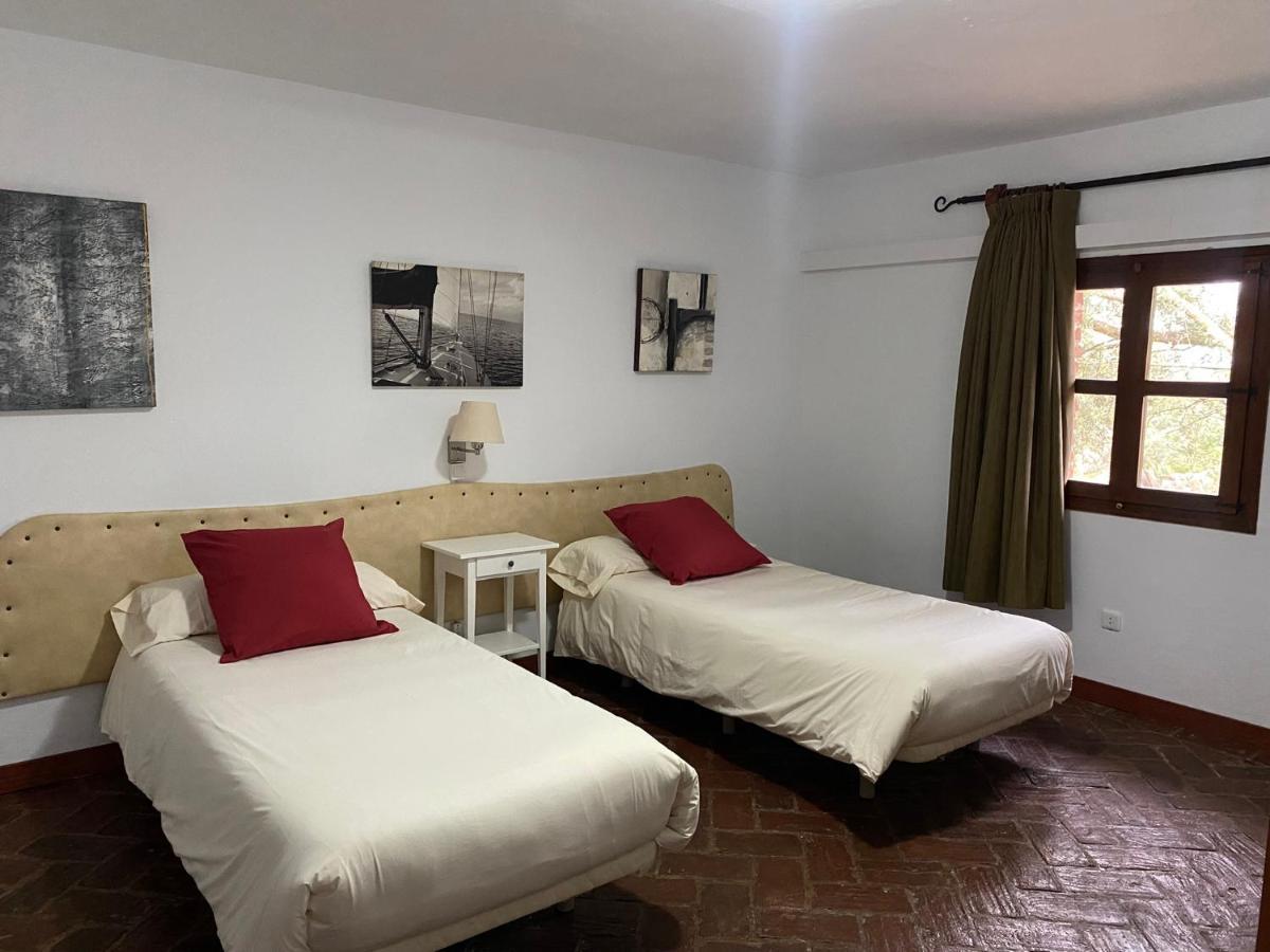 Almendral Casas Rurales Monasterio De Rocamador מראה חיצוני תמונה