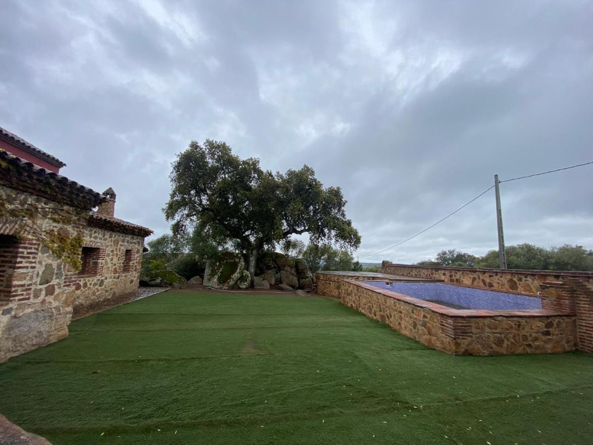 Almendral Casas Rurales Monasterio De Rocamador מראה חיצוני תמונה